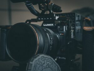 شاشات SQ3 من باناسونيك: ثورة في التشغيل المتواصل بلا انقطاع