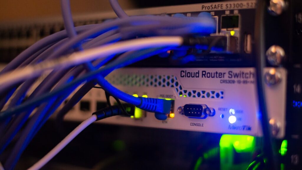 جدار ناري يخنق التهديدات: كيف يحول IPFire DNS إلى حارس ذكي ضد الاختراق
