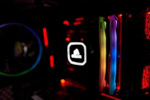 كابل 25 دولاراً ينقذ كروت الشاشة من الموت المحقق