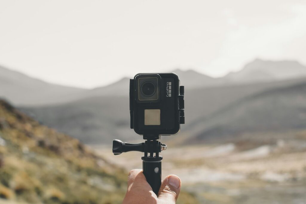 Insta360 Luna Pro: ثورة الفيديو العمودي 4K في جيبك