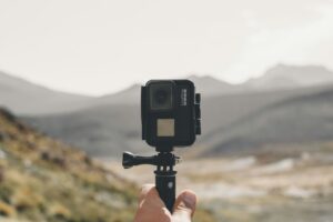 Insta360 Luna Pro: ثورة الفيديو العمودي 4K في جيبك