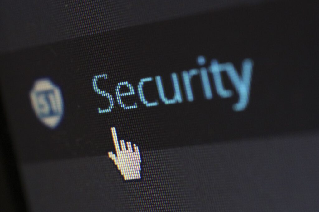 كيف تحمي بيانات عملائك في العصر الرقمي وفقاً للأنظمة السعودية