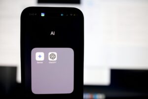 ChatGPT Plus أم Gemini؟ الحسبة التي قد توفر لك 300 دولار سنوياً