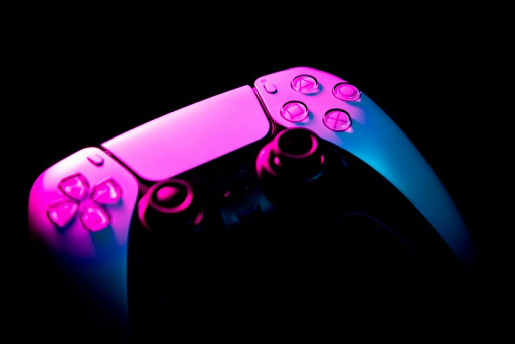 Xbox تطرد آلاف الموظفين ثم تطالب بالإبداع: معادلة أمريكا المربكة
