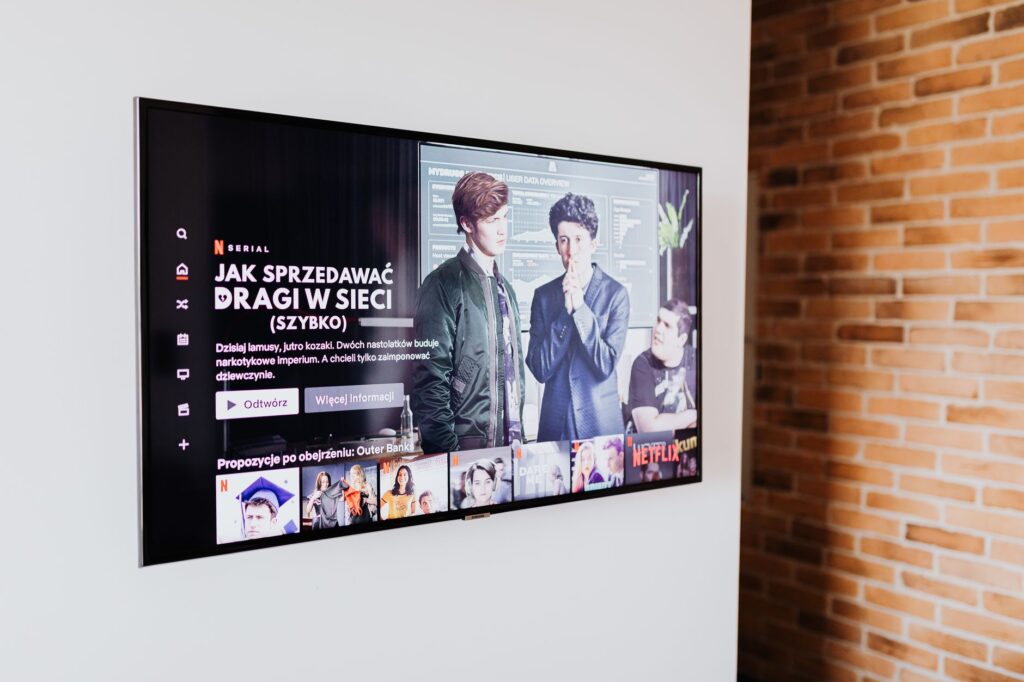 تلفاز Sony BRAVIA 5 بخصم 200 دولار: هل يستحق الشراء؟